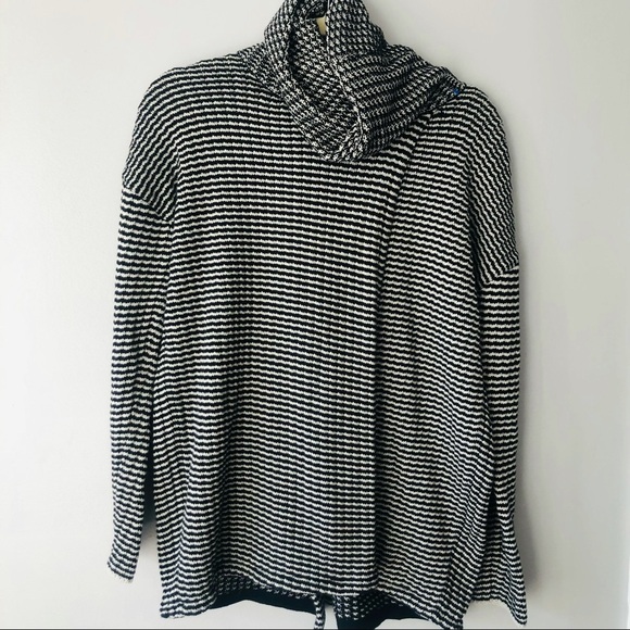 Cabi Fergie Turtleneck Striped Split Front Sweater Size Small Cozy Pullover - Picture 6 of 11